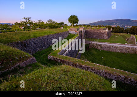 Valenca , Portugal - 11 mai 2019 : Fin de l'après-midi à la fortification de Valença , Portugal. Banque D'Images