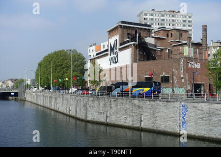 Brussels, Bruxelles, Molenbeek, Canal de Charleroi, Musée de l'Art iconoclaste du millénaire - Bruxelles Molenbeek, Canal de Charleroi, um iconoclaste du millénaire Banque D'Images