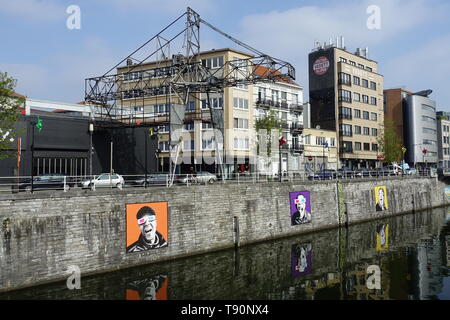 Brussels, Bruxelles, Molenbeek, Canal de Charleroi - Bruxelles Molenbeek, Canal de Charleroi, le canal de Bruxelles divise la municipalité de Bruxelles-ville Banque D'Images