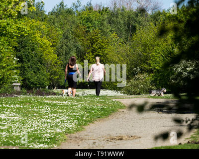 Eastchurch, Kent, UK. 16 mai, 2019. Météo France : un après-midi ensoleillé de Eastchurch, Kent. Credit : James Bell/Alamy Live News Banque D'Images