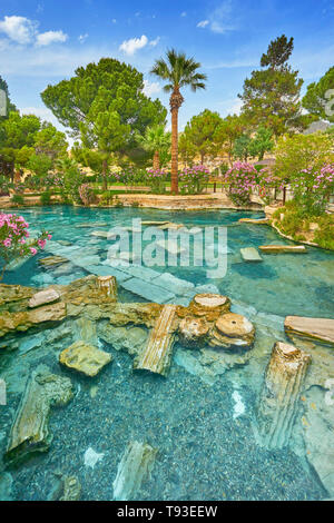 - Pamukkale, Turquie piscine Cléopâtre Banque D'Images