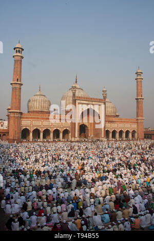 Prières de l'aïd à la Jama Masjid, Delhi, Inde Banque D'Images