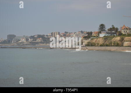 15 avril 2014. Estoril, Cascais, Sintra, Lisbonne, Portugal. Vue magnifique sur la côte de Sintra de la Côte d'Estoril. Voyages, Nature, Paysage. Banque D'Images