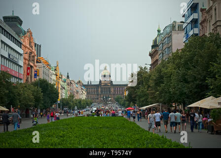 Prague, alias le Golden Prague : la Place Venceslas Banque D'Images