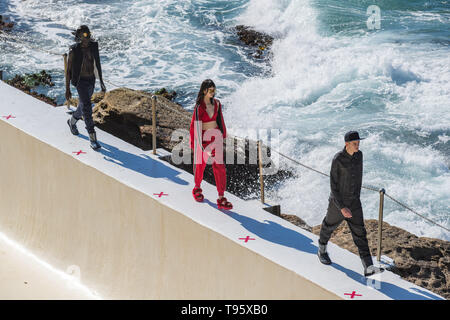 Beijing, l'Australie. 16 mai, 2019. Présenter les modèles creations de dix pièces lors de la Mercedes-Benz Fashion Week en Australie à Sydney, Australie, le 16 mai 2019. La Mercedes-Benz Fashion Week l'Australie est tenue ici, du 12 mai au 17. Credit : Zhu Jingyun Business/Xinhua/Alamy Live News Banque D'Images