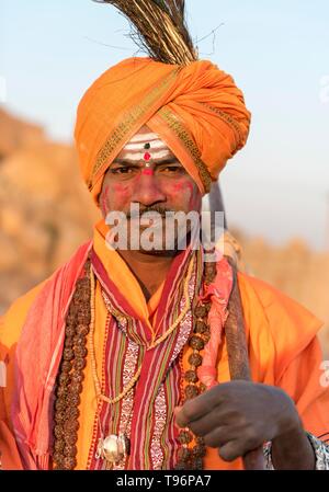 Portrait d'un saint homme Sadhu, Hampi, Inde Banque D'Images