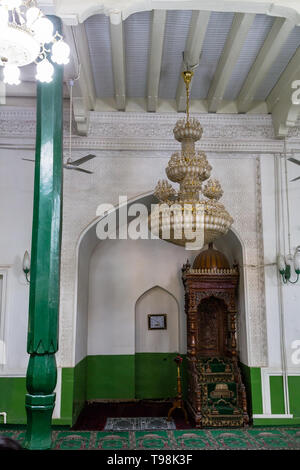 Aug 2017, Kashgar, Xinjiang, Chine : l'intérieur de la Mosquée Id Kah, les plus célèbres attractions de Kashgar, ville ancienne. Construit en 1442, c'est la larg Banque D'Images