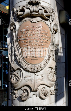 Fontaine taverne, et le hall de charbon plaque commémorative, le Strand, London, England, UK Banque D'Images