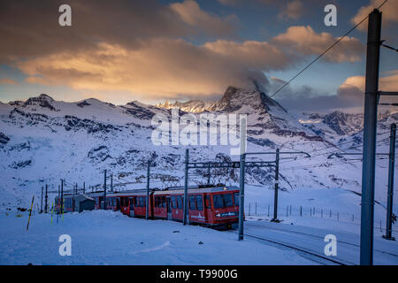 Sur le chemin de fer du Gornergrat Matterhorn, Zermatt, Suisse Banque D'Images