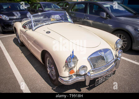 Voiture de sport MG classique. MGA Banque D'Images