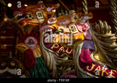 Carrousel à vapeur en action. Banque D'Images