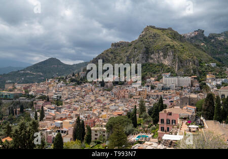 Le théâtre antique (théâtre grec de Taormina, Sicile) Banque D'Images