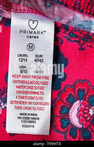 Primark cares label en pyjama made in India, tenir à l'écart du feu Banque D'Images