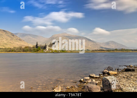 Le Château de Kilchurn à Loch Awe dans les Highlands d'Ecosse Banque D'Images