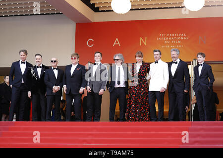 Giles Martin, David Furnish, Bernie Taupin, Elton John, Taron Egerton, Dexter Fletcher, Bryce Dallas Howard et Richard Madden participant à la 'Rocketman' premiere pendant le 72e Festival du Film de Cannes au Palais des Festivals le 16 mai 2019 à Cannes, France | dans le monde entier Banque D'Images