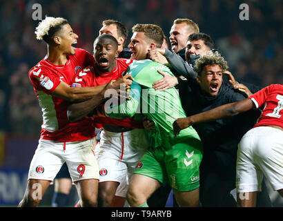 Londres, Royaume-Uni. 17 mai, 2019. Londres, ROYAUME UNI UINTED. 17 mai 2019, au cours de la League One Sky Bet 2e Championnat match aller entre Charlton Athletic et Doncaster Rovers au Valley Stadium, Londres le 17 mai 2019 : Crédit photo Action Sport/Alamy Live News Banque D'Images