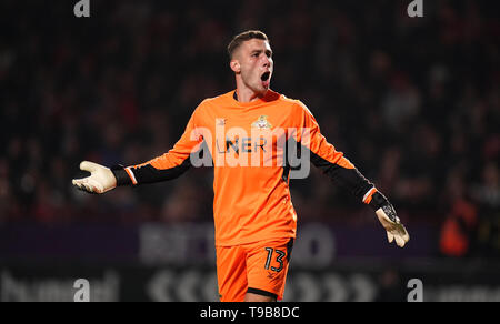 Doncaster Rovers' Marko Marosi célèbre après Andy Butler (pas sur la photo) marque son deuxième but de côtés du jeu pendant le Sky Bet League un play-off, jambe deuxième match à La Vallée, Londres. Banque D'Images