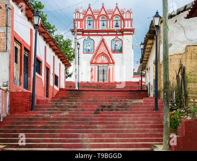 Vue imprenable du Calvaire, temple, église coloniale dans la région de Chiapa de Corzo, Chiapas, Mexique Banque D'Images