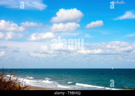 Belle journée à la plage et d'eau de Jupiter Island, Floride, USA, Banque D'Images