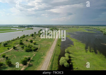 Les inondations dans le delta de la Volga, en Russie. Paysage naturel. Vue de dessus. Banque D'Images