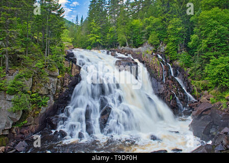 Chute du Diable. Il s'agit d'un parc provincial, pas un vrai parc fédéral. Parc national du Mont-Tremblant Québec Canada Banque D'Images