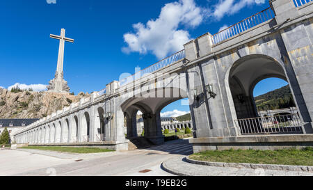 L'Abbaye de Sainte Croix de la vallée de l'falen Banque D'Images