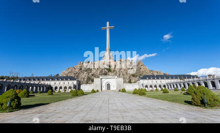 L'Abbaye de Sainte Croix de la vallée de l'falen Banque D'Images