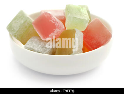 Populaires Loukoum dans un bol sur fond blanc Banque D'Images