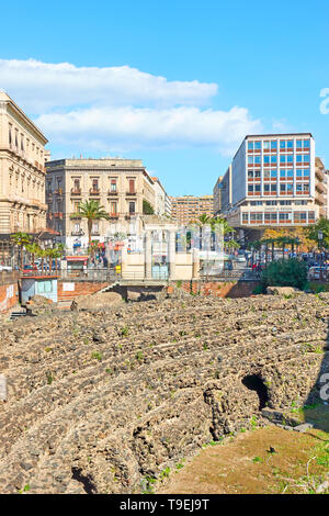 Catane, Italie - 15 mars 2019 - Amphithéâtre romain à Catane, Sicile - Cityscape Banque D'Images