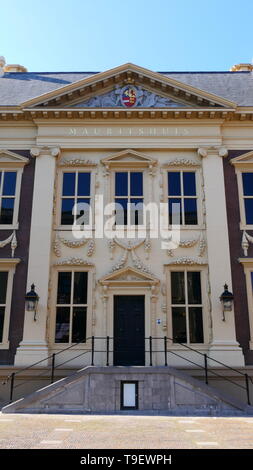 Le centre historique et le célèbre musée Mauritshuis à La Haye, aux Pays-Bas Banque D'Images