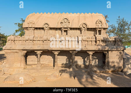 Bhima Ratha, Pancha rathas (cinq Rathas), Mahabalipuram (Mamallapuram), Inde Banque D'Images