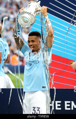 Londres, Angleterre 18 mai Manchester City de l'avant avec le célèbre Jésus Gabriel trophy lors de la finale de la FA Cup entre Manchester City et Watford au stade de Wembley, Londres, le samedi 18 mai 2019. (Crédit : Jon Bromley | MI News) Credit : MI News & Sport /Alamy Live News Banque D'Images