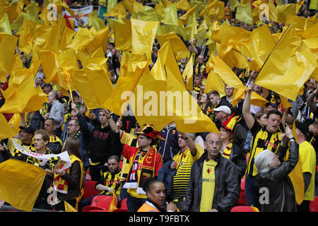 Londres, Royaume-Uni. 18 mai, 2019. Watford fans avant la finale de la FA Cup match entre Manchester City et Watford à l'Etihad Stadium le 18 mai 2019 à Manchester, en Angleterre. Credit : PHC Images/Alamy Live News Banque D'Images