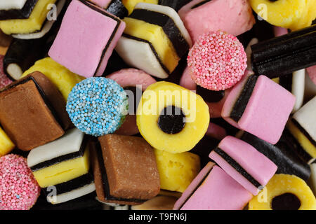 La farandole de réglisse et bonbons réglisse fondantes ou candy Banque D'Images