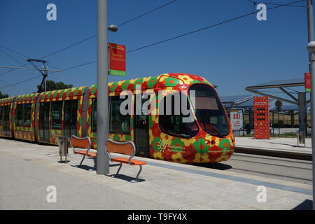 Montpellier, tramway moderne, Linie 2, Georges Pompidou Banque D'Images