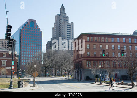 Rues de la région de Providence, États-Unis avec des grands bâtiments et appartements Banque D'Images