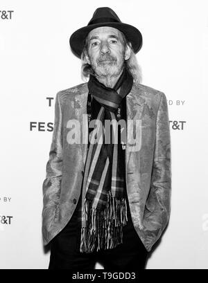 New York, NY - 28 Avril 2019 : l'acteur américain et la voix de plusieurs personnages Simpsons Harry Shearer assiste à 'The Simpsons' 30e anniversaire du Banque D'Images