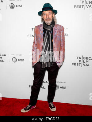 New York, NY - 28 Avril 2019 : l'acteur américain et la voix de plusieurs personnages Simpsons Harry Shearer assiste à 'The Simpsons' 30e anniversaire du Banque D'Images