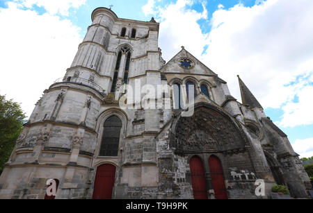 Église Saint Etienne représente une transition harmonieuse de l'époque romane de style gothique flamboyant, Beauvais, France Banque D'Images