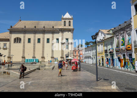 Salvador, Brésil - 3 février 2019 : l'architecture coloniale de Pelourinho à Salvador de Bahia au Brésil Banque D'Images