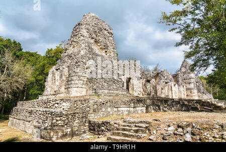 Ruines d'une pyramide maya à Cancún au Mexique Banque D'Images