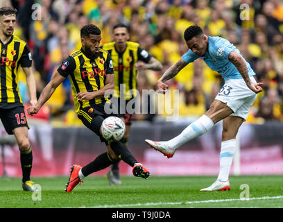 Londres, Royaume-Uni. 18 mai, 2019. Gabriel Jésus de Manchester City pousses durant la finale de la FA Cup match entre Manchester City et Watford au stade de Wembley, Londres, Angleterre le 18 mai 2019. Photo par Andy Rowland. Credit : premier Media Images/Alamy Live News Banque D'Images