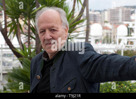 Cannes, France. 19 mai, 2019. Réalisateur Werner Herzog à photo film romantique de la famille appel à la 72e Festival de Cannes, dimanche 19 mai 2019, Cannes, France. Credit : Doreen Kennedy/Alamy Live News Banque D'Images