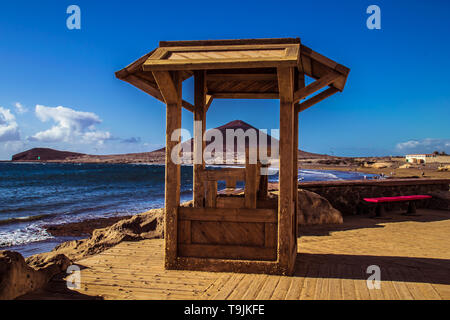 El Médano et ses belles Montaña Roja - Tenerife, Îles Canaries Banque D'Images