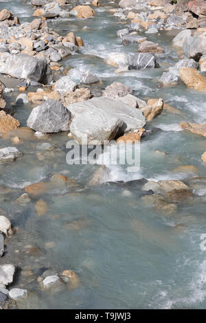 Torrent du Bonnant. Les Contamines-Montjoie. Haute-Savoie. La France. Banque D'Images