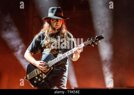 17 mai 2019 - Columbus, Ohio, États-Unis - Daron Malakian de System of a down pendant le Festival de musique de Sonic Temple au stade MAPFRE à Columbus, Ohio (crédit Image : © Daniel DeSlover/Zuma sur le fil) Banque D'Images