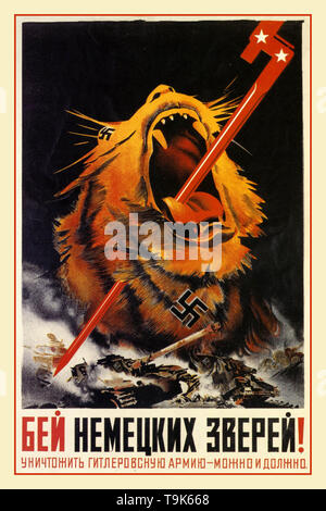 Vintage WW2 1940 affiche de propagande soviétique russe 'Combattre l'Allemand animaux ! Nous pouvons et nous devons détruire les armées d'Hitler !' - 1943 affiche illustre un tigre sauvage avec une croix gammée et l'Allemagne nazie un russe soviétique lance baïonnette dans sa bouche et réservoir en feu Nazi Seconde Guerre mondiale Seconde Guerre mondiale Banque D'Images