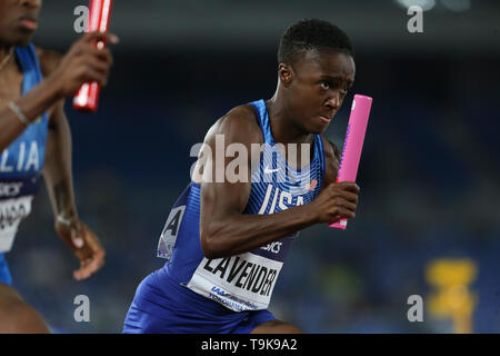 YOKOHAMA, Japon - 10 mai : La Jordanie Lavande de l'USA dans le relais féminin 4x400m durant le jour 1 de la Finale Mondiale 2019 championnats de relais au Nissan Stadium le samedi 11 mai 2019 à Yokohama, au Japon. (Photo de Roger Sedres pour l'IAAF) Banque D'Images