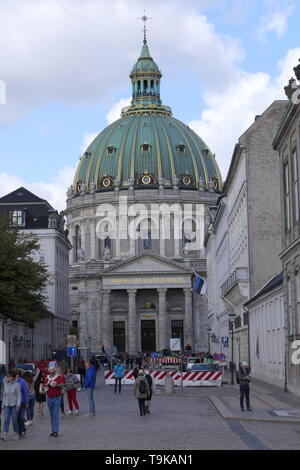 Copenhague, Danemark - 26 août 2018 : une vue panoramique sur l'église de Frederik avec certains touristes à Copenhague Banque D'Images