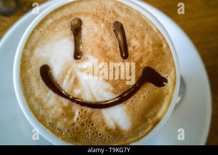 Tasse de café et le sourire Banque D'Images